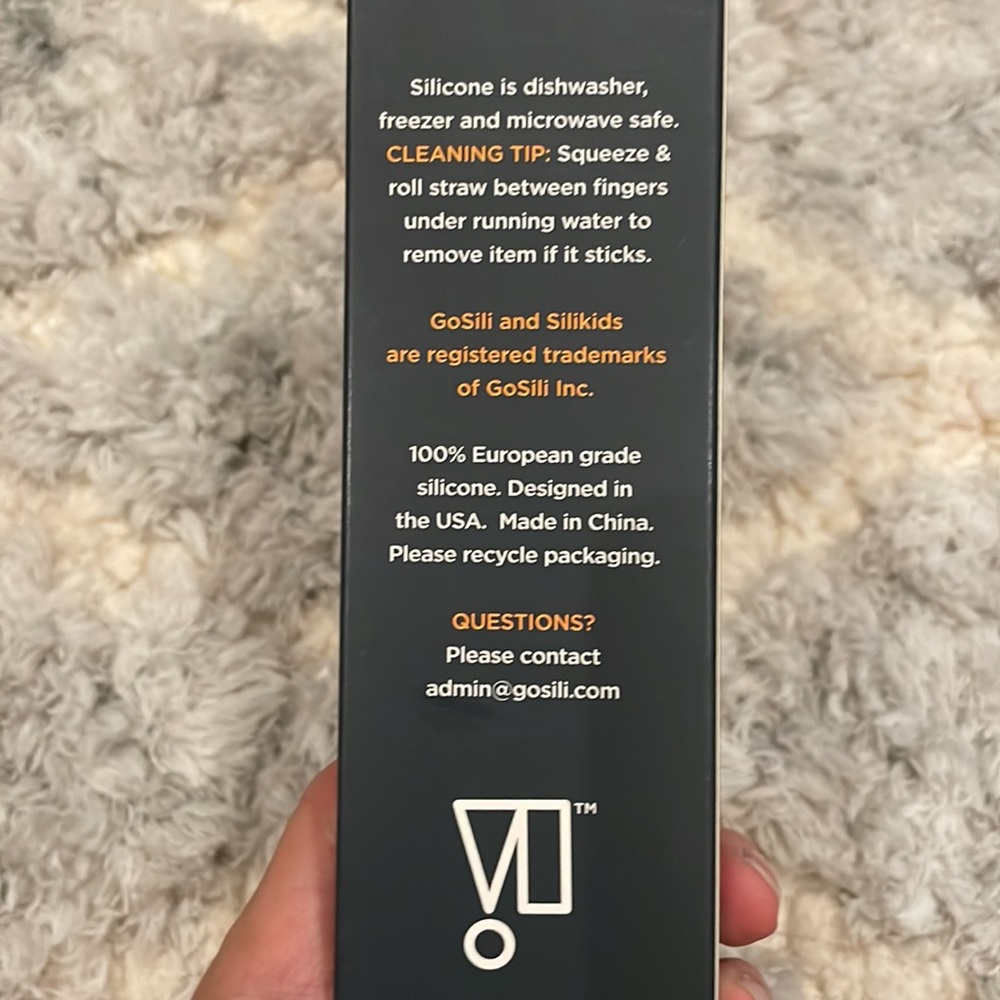 GoSili Reusable X-Long 10.75" Silicone Straw and Travel Case (3 pack) - Picture 3 of 6